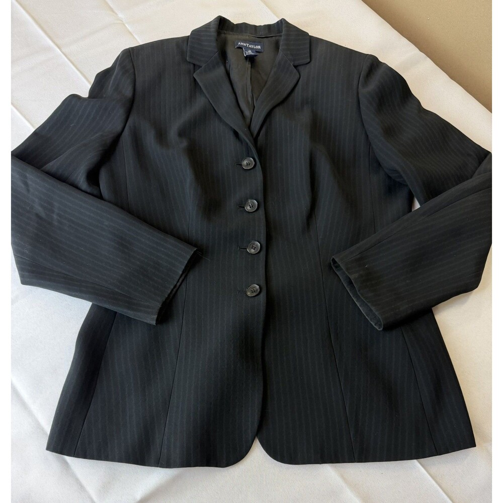 Ann Taylor Classic Blazer Black Pinstripe Wool Blend 4 Button Lined sz 10 Office